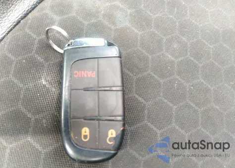 2021 Jeep Compass Latitude 4X4 z USA, uszkodzony, nr VIN 3C4NJDBB5MT547377